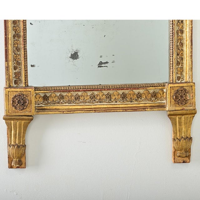 French 18th Century Gilt Bridal Mirror For Sale In Baton Rouge - Image 6 of 12