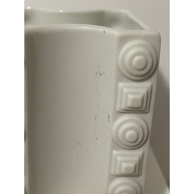 This stunning porcelain vase is a beautiful addition to any collection. Made in Bavaria, Germany by Heinrich Selb, this...