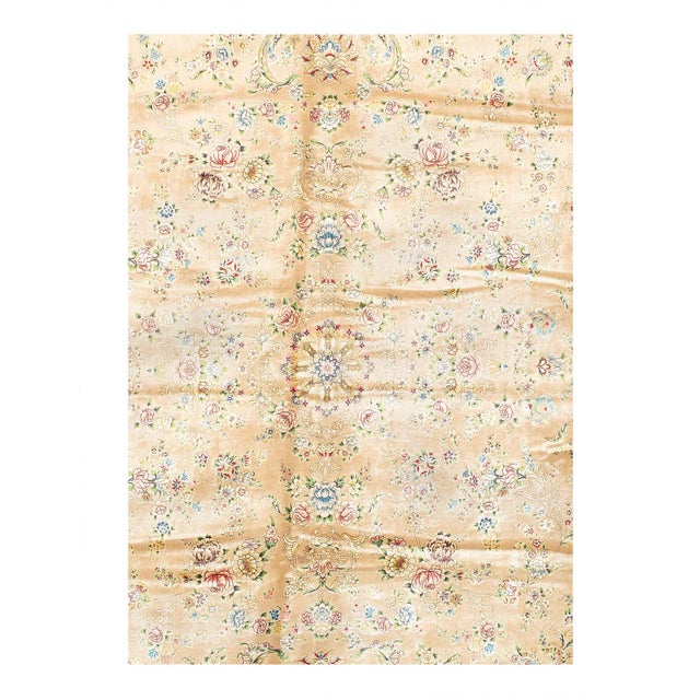 Viscose on a cotton foundation with a medallion This rug has a dense, soft pile, and excellent quality, to ensure that you...