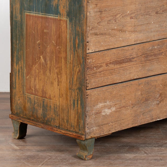 19th-Century Original Hand-Painted Pine Chest of Three Drawers For Sale - Image 13 of 14