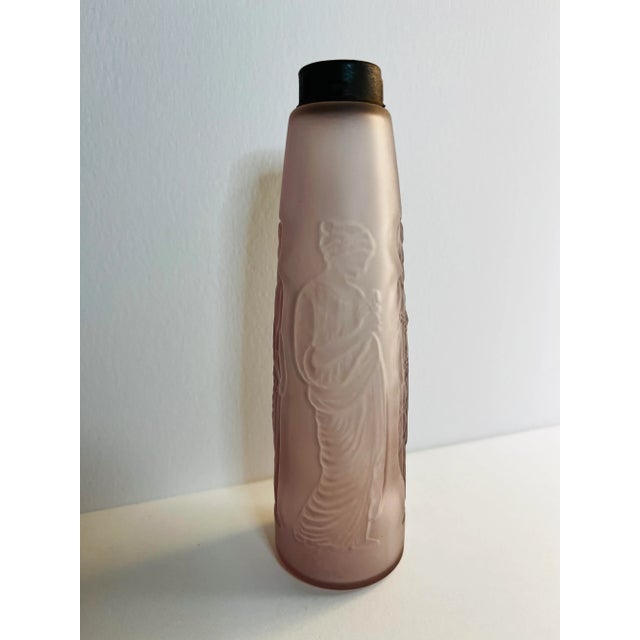 Metal 1930s Pink Art Deco Glass Boudoir Powder Jar For Sale - Image 7 of 7