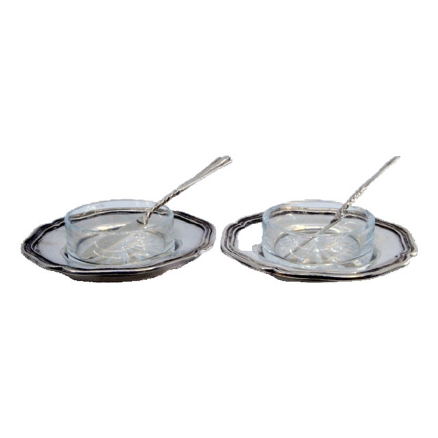 Silver Butter Dishes with Glass Cores and Knives with Twisted Handles, Set of 6 For Sale