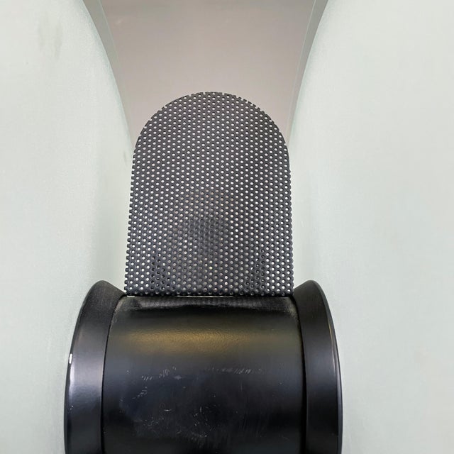 Italian Modern Floor Lamp in Matt Glass Lampshape and Black Metal, 1980s For Sale - Image 14 of 18