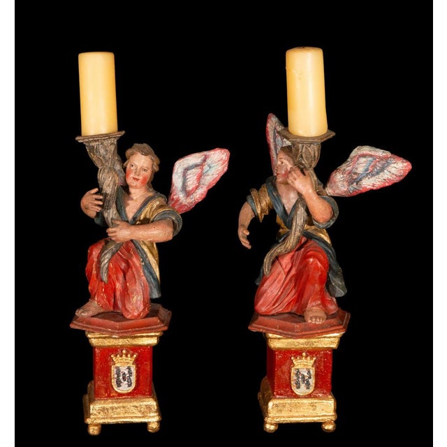 Baroque Spanish Baroque Polychrome Angel Torchères on Gilt Pedestals, 1750, Set of 2 For Sale - Image 3 of 9
