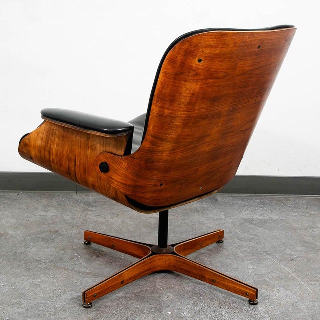Plycraft 1960s Mid Century Modern Lounge Chair Plycraft Mr Chair Black Swivel George Mulhauser For Sale - Image 4 of 11