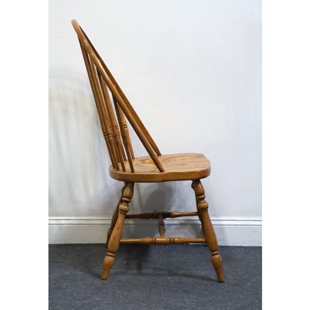 Wood Thomasville Furniture Homecoming Collection Solid Oak Rustic Country Style Bowback Windsor Dining Side Chair 43821-845 For Sale - Image 7 of 10