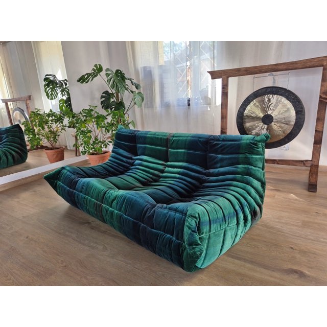 Togo Sofa in Velvet by Michel Ducaroy for Ligne Roset, in Good conditions. Designed 1970 to 1979 This piece has an...