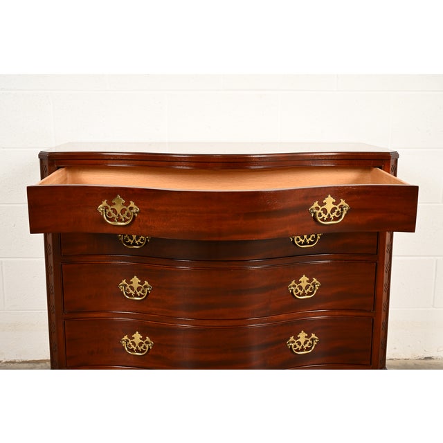 Wood Baker Furniture Historic Charleston Chippendale Carved Mahogany Serpentine Front Dresser Chest For Sale - Image 7 of 13