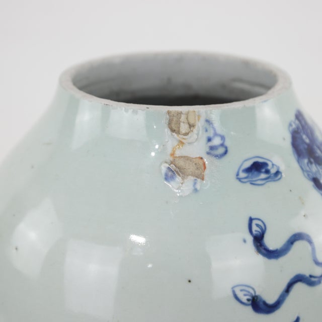 Chinese Blue and White Porcelain Vase With Foo Lions and Cloud Motif For Sale - Image 11 of 12