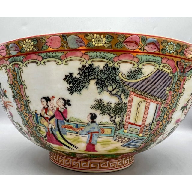 Large Vintage Rose Medallion-Style Decorative Bowl – Hand-Painted Chinese Porcelain – 20th Century Export For Sale - Image 12 of 17