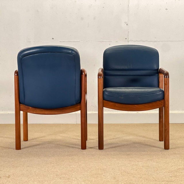Walnut Dining Armchairs by Gordon Russell, 1960s, Set of 8 For Sale - Image 6 of 11