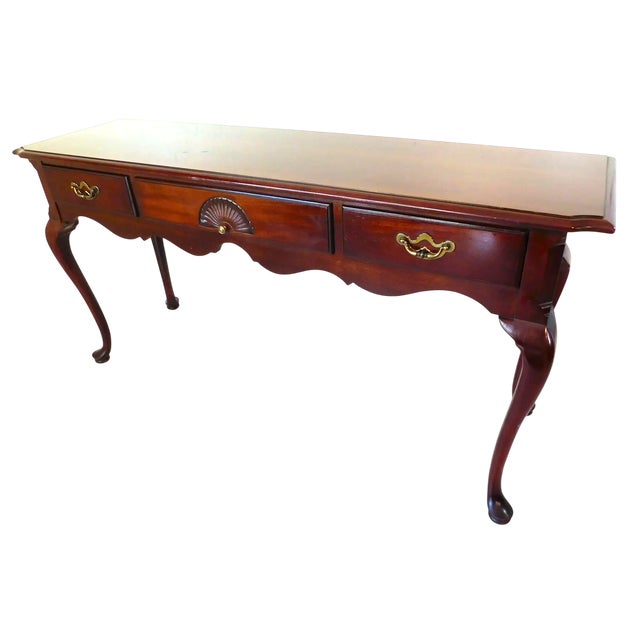 Late 20th Century Solid Cherry Wood Queen Anne Console Table Made in North Carolina by Thomasville - Vintage Late 20th Century For Sale - Image 5 of 5