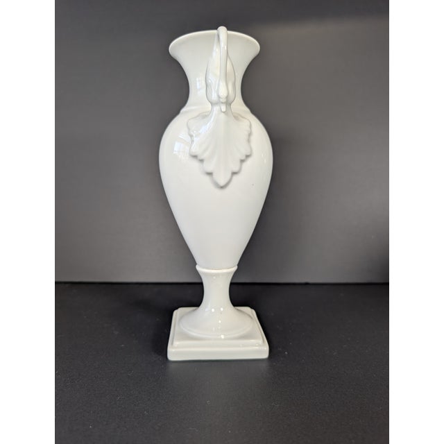 Vintage White Porcelain Swan Double Handle Vase, Alka Kunst, Alboth Kaiser, Bavaria 1956 For Sale - Image 4 of 12