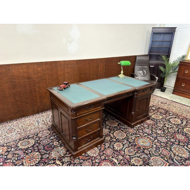 About this Classic English Desk Partnerdesk Classic and Elegant | Antique desks in English, Classic and Chesterfield...