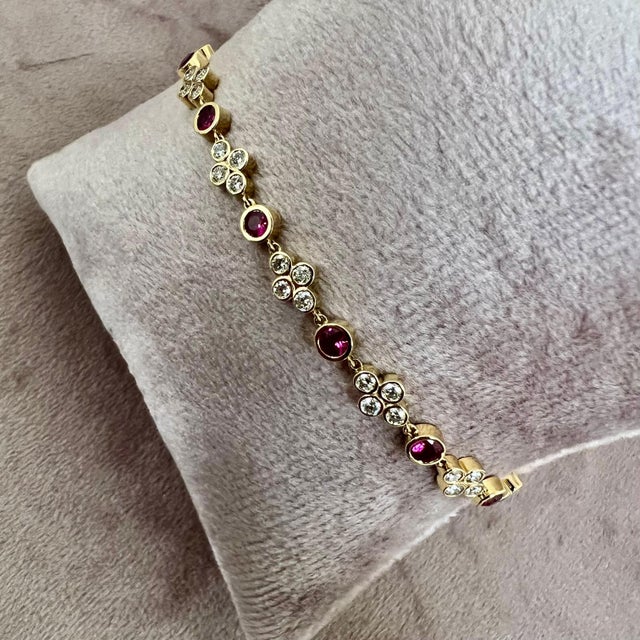 Syna Yellow Gold Mogul Rubies and Diamonds Bracelet For Sale - Image 4 of 5