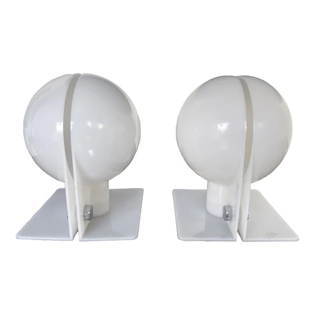 Pair of Lucite Lamps Sirio by Brazzoni Lampa for Harvey Guzzini. Italy, 1970s For Sale