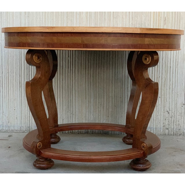 20th French Marquetry Round Center Table With Four Cabriole Legs For Sale In Miami - Image 6 of 9