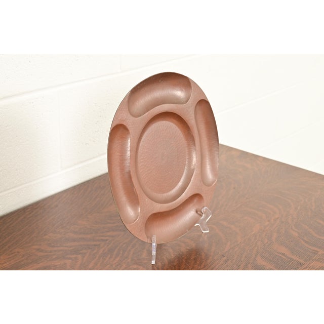 Roycroft Ramon Ramirez Arts & Crafts Hammered Copper Charger Plate or Tray For Sale - Image 4 of 12