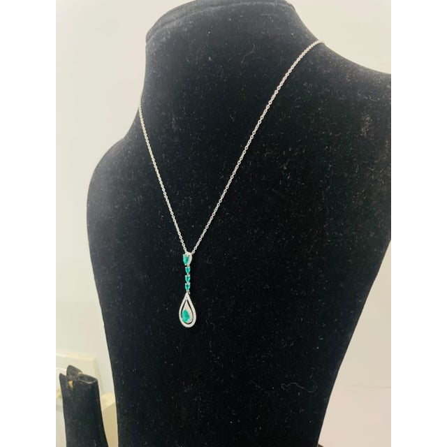 Natural 18k Gold Necklace, 1.31ct Emerald, 0.36ct Diamonds For Sale In New York - Image 6 of 16