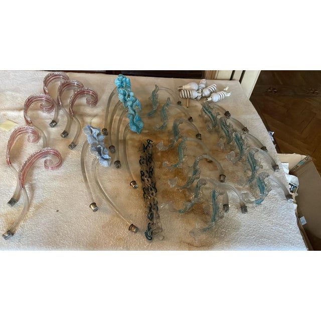 Late 18th Century Eighteen-Light Ca’ Rezzonico Pink White and Blue Chandelier For Sale - Image 10 of 10