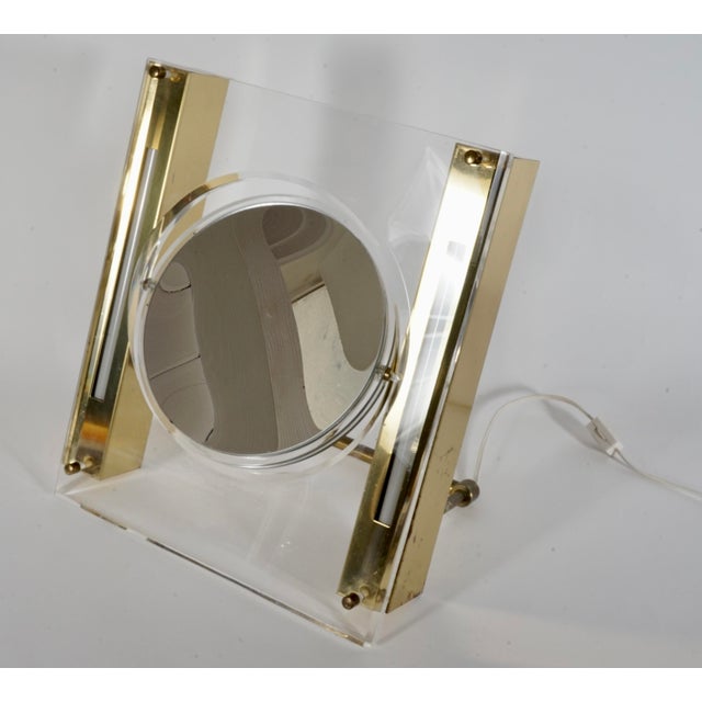 Vintage Rialto New York Mid-Century Modern Lucite Lighted Vanity Mirror For Sale - Image 12 of 13