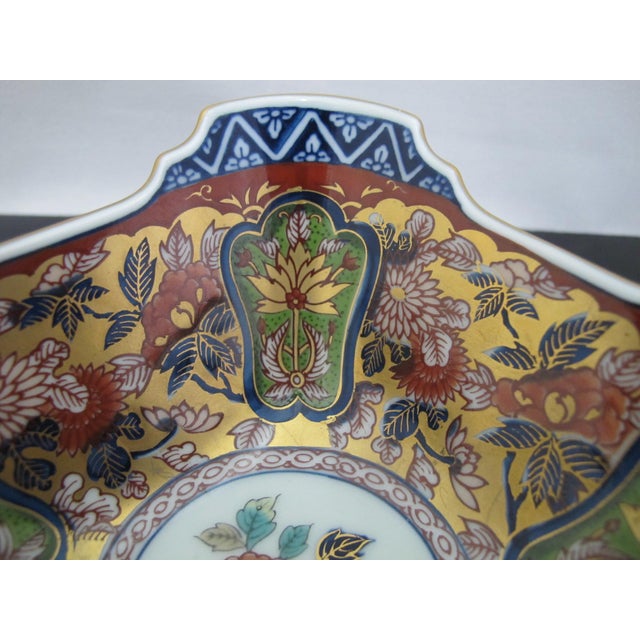Japanese Imari Arita Yaki Kisen Kiln Vivid Gokunishiki Porcelain Square Bowl For Sale In Portland, OR - Image 6 of 11