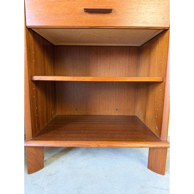 Mid Century Danish Modern Teak Nightstands With Drawer & Open Shelf – A Pair For Sale - Image 10 of 18
