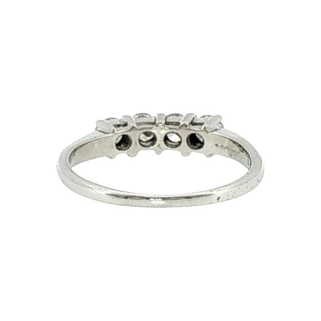 Contemporary Late 20th-Century Platinum 4 Brilliant Cut Diamond Wedding Ring, Size 6.75 For Sale - Image 3 of 4