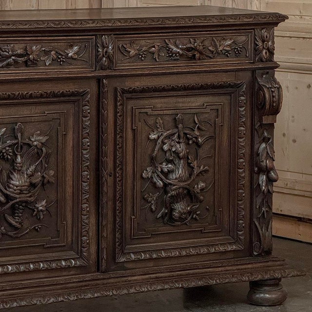 Wood 19th Century French Renaissance Revival Hunt Buffet in Old-Growth Oak For Sale - Image 7 of 16