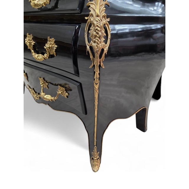 Vintage French Louis XV Style Black Lacquer Bombe Commode For Sale - Image 4 of 7