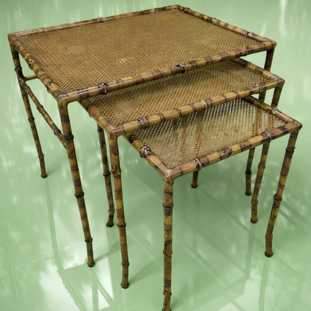 Mid-Century Modern Vintage Hollywood Regency Faux Tortoiseshell, Faux Bamboo & Faux Cane Metal Nesting Tables – Set of 3 For Sale - Image 3 of 8
