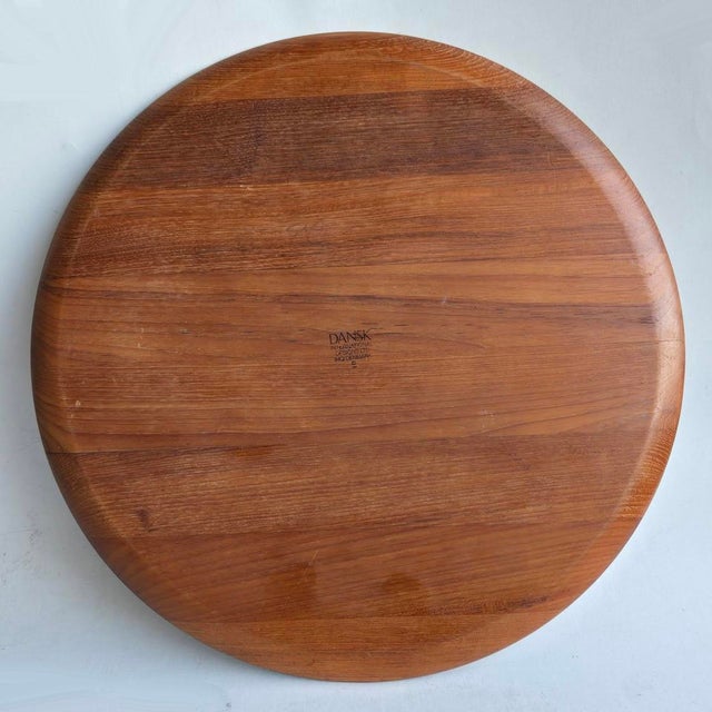 Chestnut Mid 20th Century Danish Teak Round Carving/Charcuterie Board, Designed by Jens Quistgaard for Dansk For Sale - Image 8 of 14