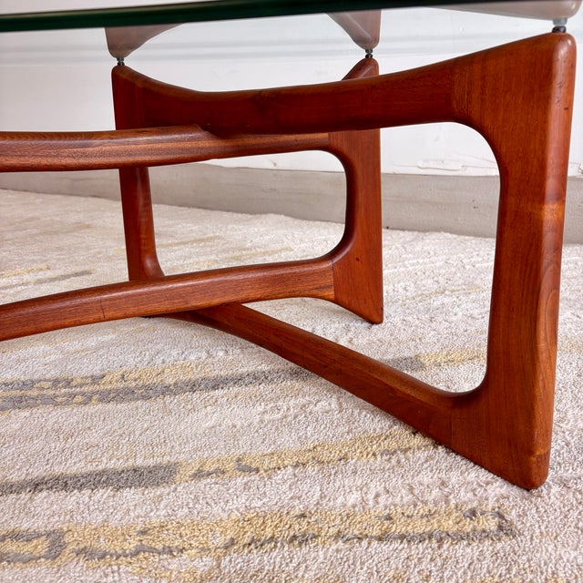 1960s Adrian Pearsall Attributed Sculptural Walnut Coffee Table With Freeform Amoeba Glass Top For Sale In Austin - Image 6 of 9