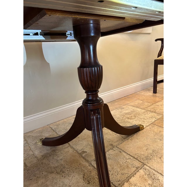 Stickley Chippendale Banded Mahogany Dining Table and Chairs For Sale - Image 4 of 8