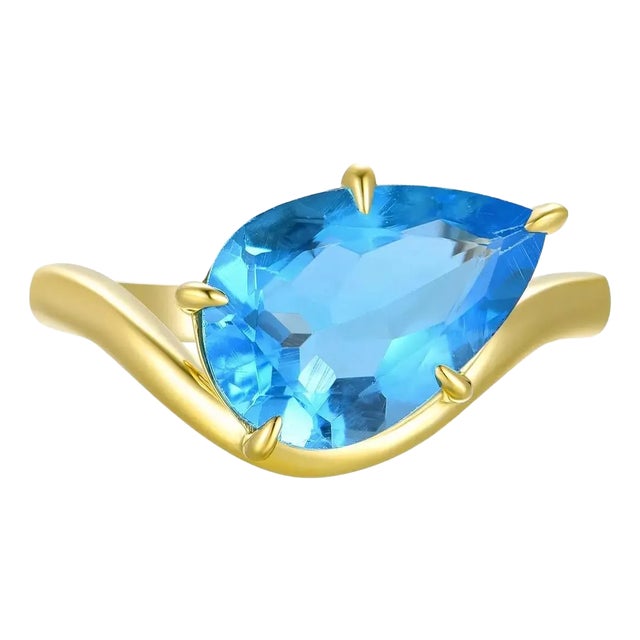 Kai Ocean Wave Swiss Blue Topaz East-West Ring in 14k Solid Gold, size 9 For Sale