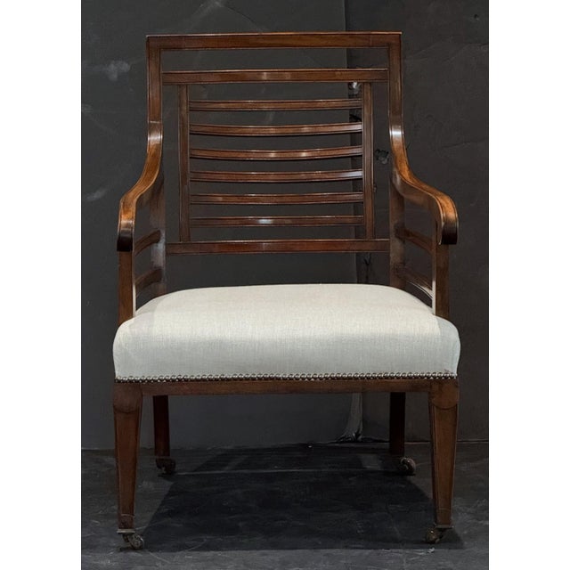English Vernacular Reading Chair or Armchair of Mahogany From the Georgian Era For Sale - Image 4 of 13