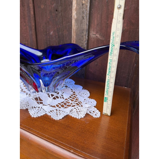 Large Mid-Century Blue-Red-Clear Sommerso Murano Glass Bowl, 1960s For Sale - Image 4 of 18