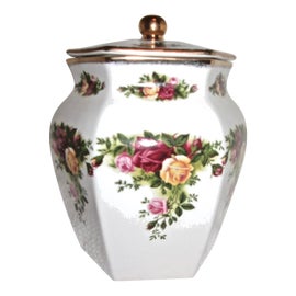Example of Royal Albert Vessels and Vases