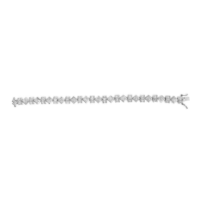 Contemporary 14K White Gold 9.0 Cttw Princess and Baguette Diamond Geometrical Style Link Bracelet (G-H Color, VS1-VS2 Clarity) - 7" Inches For Sale - Image 3 of 6