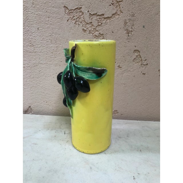 19th Century Majolica Vase With Olives Perret Gentil Menton For Sale - Image 4 of 10