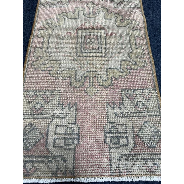 Contemporary Turkish Yastik Rug 1'5" x 2'11" For Sale - Image 3 of 5