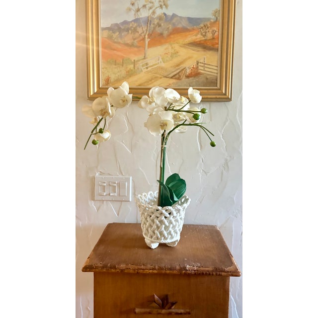 1960’s Trompe-L’oeil White Ceramic Rope Cache Pot For Sale - Image 9 of 10
