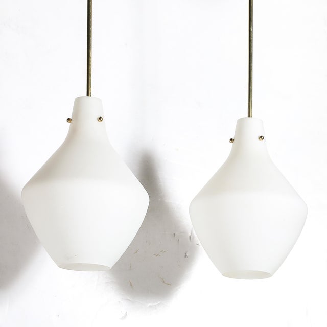 Off-white Pair of Mid-Century Hand-Blown Frosted Organic Murano Glass Pendant Chandeliers For Sale - Image 8 of 13