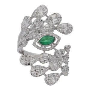 14k White Gold Bypass Diamond & Emerald Snowstorm Motif Ring Size 6.5