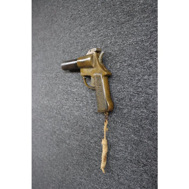 Early 20th Century Antique International Flare Signal Co. Brass and Iron Flare Gun For Sale - Image 5 of 13