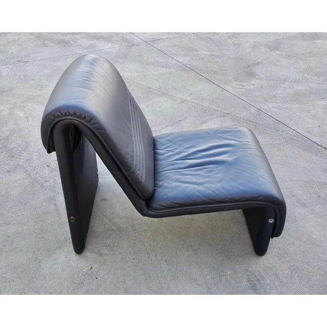 Blue Postmodern Leather Lounge Chair in style of Etienne Fermigier, Switzerland, 1978 For Sale - Image 8 of 12