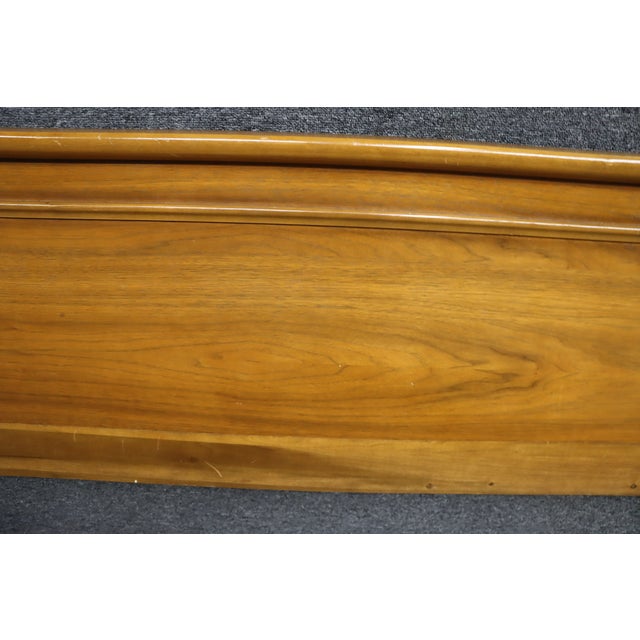 Mid-Century Modern Mid-Century Modern Walnut Queen Headboard Attributed to Broyhill For Sale - Image 3 of 8