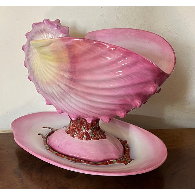 Antique 19th Century Wedgwood Pearlware Centerpiece - Pink Nautilus Sea Shell Compote Tureen With Clam Shell Under Tray For Sale In New York - Image 6 of 12