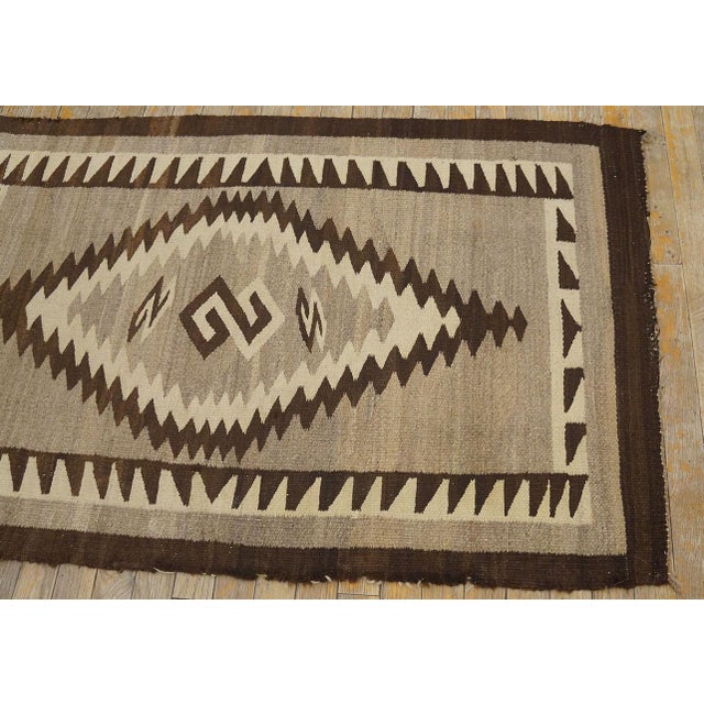 Greige 1930s American Navajo Two Grey Hills Carpet For Sale - Image 8 of 9