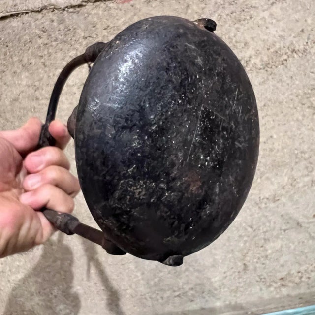 Metal 1800s French Cast Iron Betty Rooster Oil Lamp France For Sale - Image 7 of 9